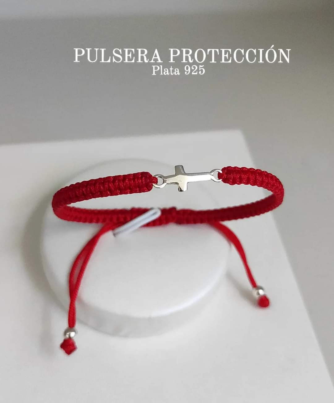 Pulsera Hilo Rojo Cruz