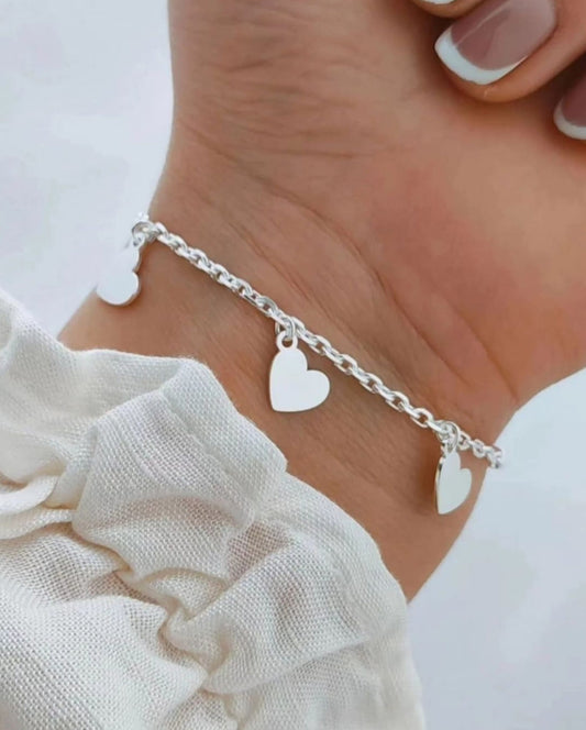 Pulsera ajustable colgantes corazones